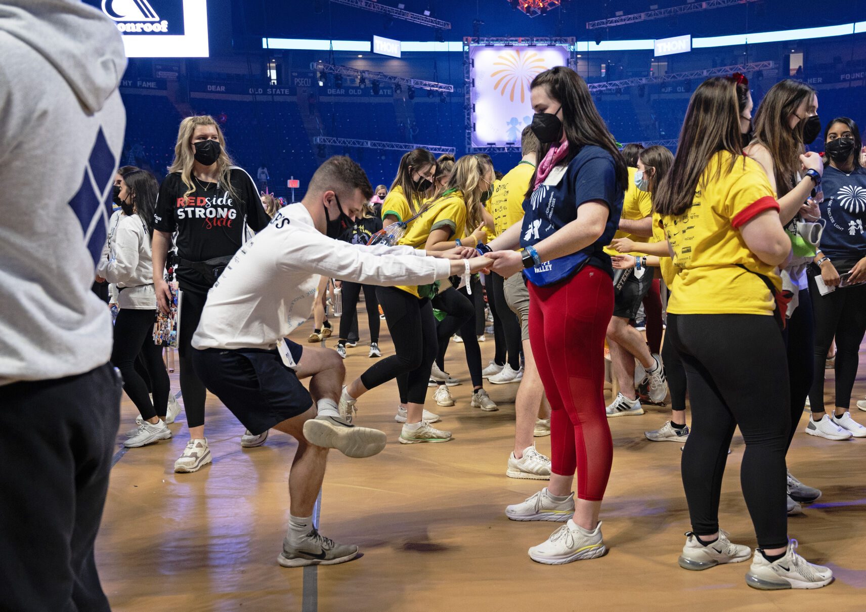THON 2022, dancer stretching